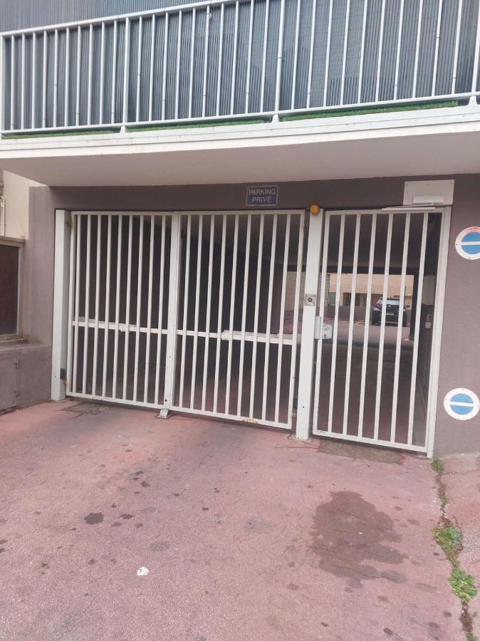 Residence D'Anjou - Grand Studio Avec Balcon Et Parking Privatif 佩皮尼昂 外观 照片